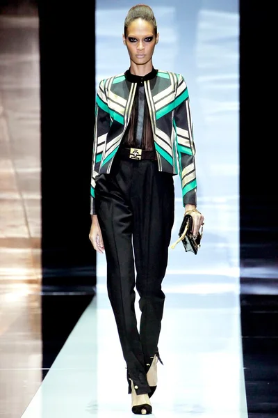 Look 1